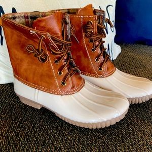 The cutest Yoki duck boots as 6